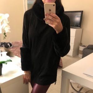 TESS ELLIOTT STUDIO Stella 84 Faux Fur Trimmed Chunky Sweater